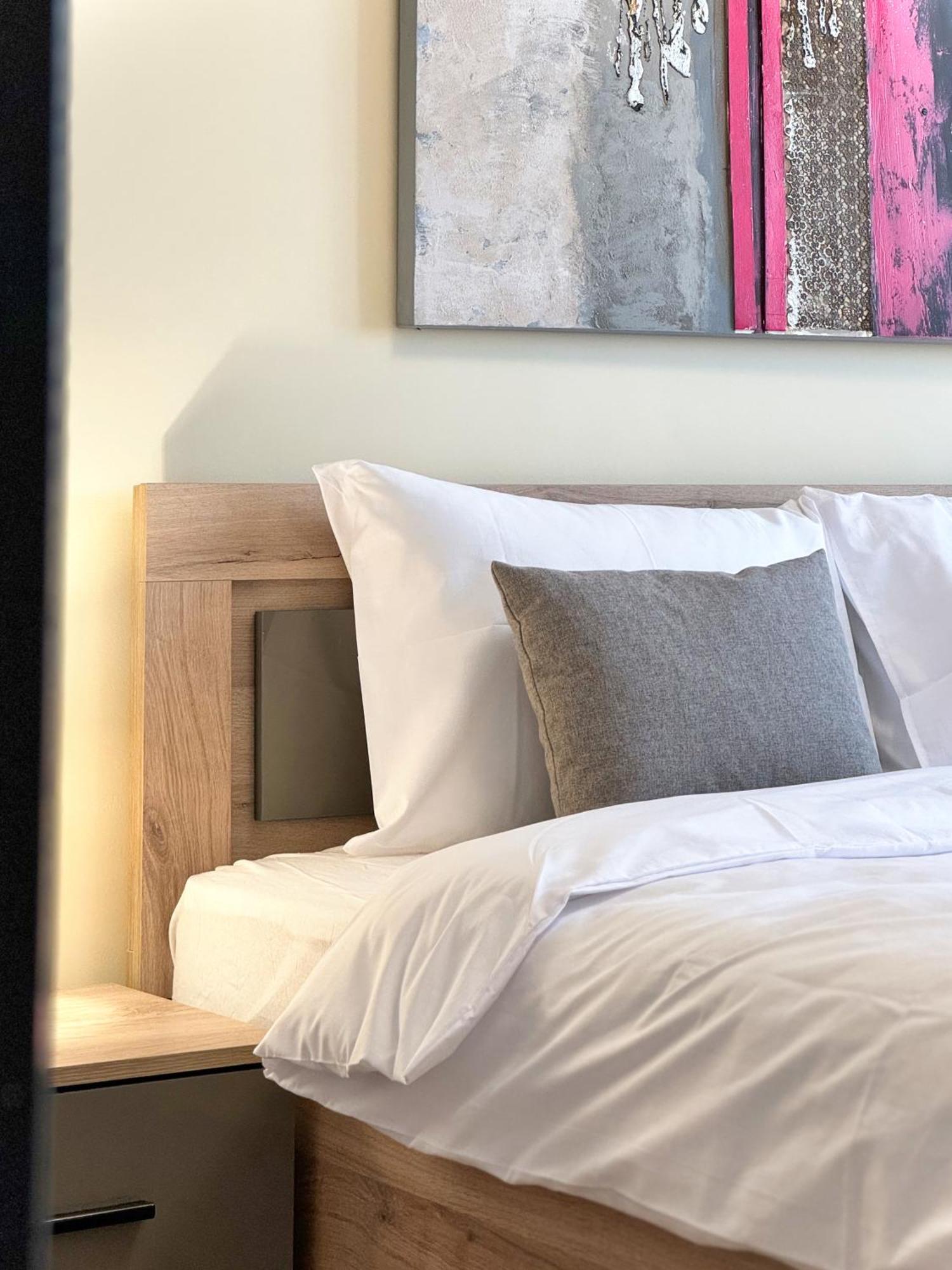 Restful Apartment For 4 Guests In Burgas City Eksteriør billede