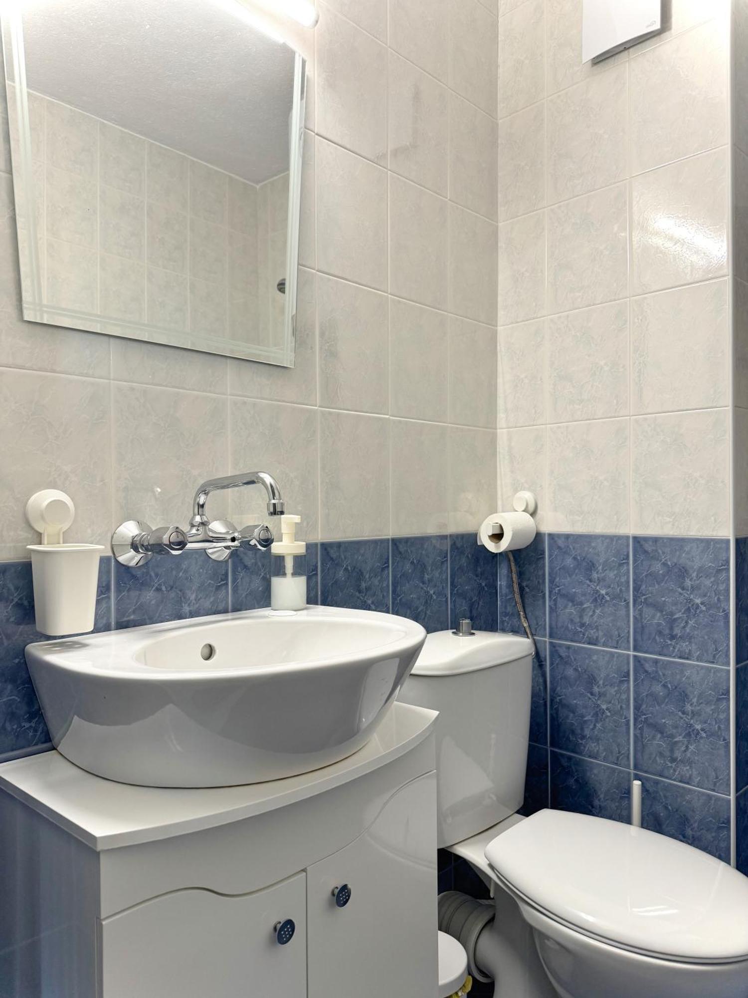 Restful Apartment For 4 Guests In Burgas City Eksteriør billede