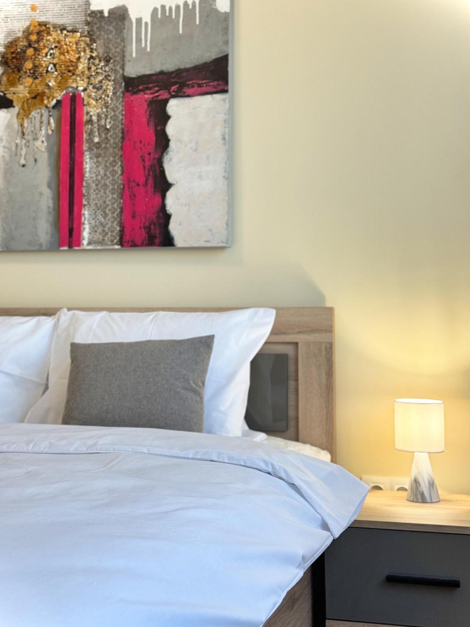 Restful Apartment For 4 Guests In Burgas City Eksteriør billede